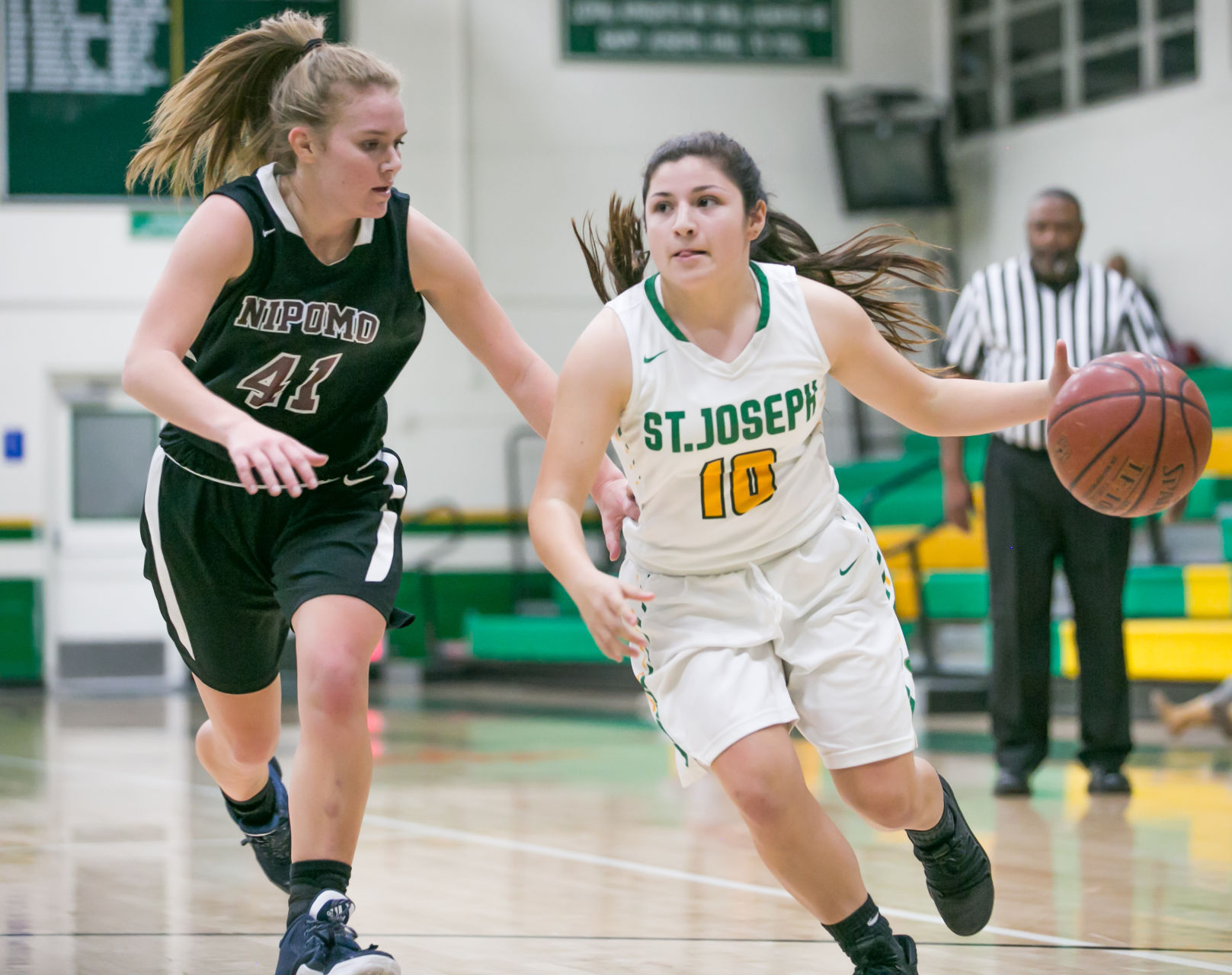 122117 St. Joes Nipomo Girls Basketball 015.jpg
